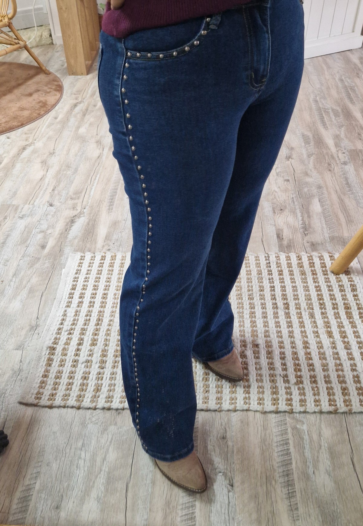 Jeans flare studs